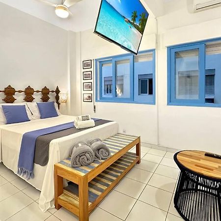 Facing The Sea Ac Basilica Embare Bars&Restaurants Apartment Santos  Bagian luar foto