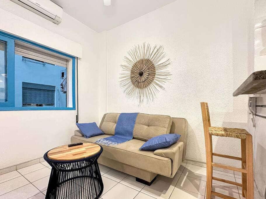 Facing The Sea Ac Basilica Embare Bars&Restaurants Apartment Santos  Bagian luar foto